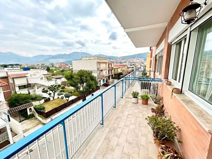 Appartamento con 5 locali in vendita in Via Vittorio Bachelet, Terracina