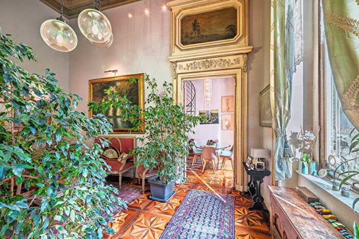 Appartamento con 7 locali in vendita in Via Cernaia, Torino