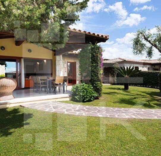 Casa con 6 locali in affitto in Via Salina Bamba, San Teodoro