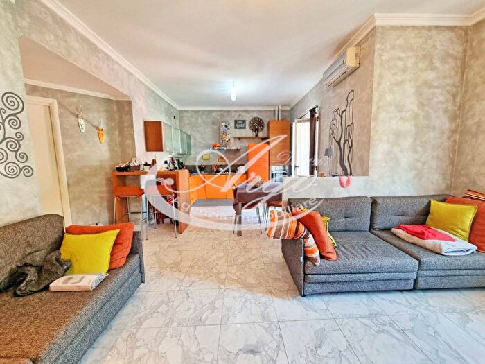 Appartamento trilocale in affitto in LERICI, Lerici Paese, Lerici