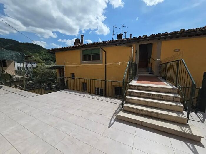 Appartamento quadrilocale in vendita in Lucca Lu, Lucca