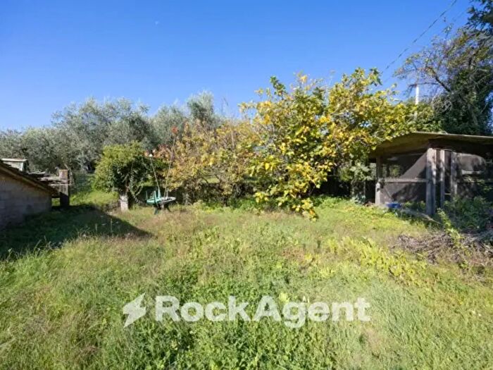 Casa con 6 locali in vendita in Via di Montigiano, Massarosa