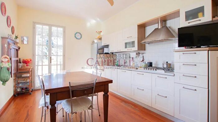 Casa con 9 locali in vendita in Via Mantova Cesena Forlìcesena Cesena, Cesena