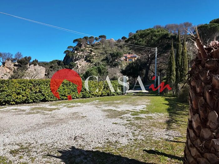 Casa con 6 locali in vendita in Contrada Tre Casette, Nicosia
