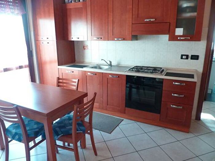 Appartamento bilocale in affitto in Via per Cabiate, Centro, Mariano Comense