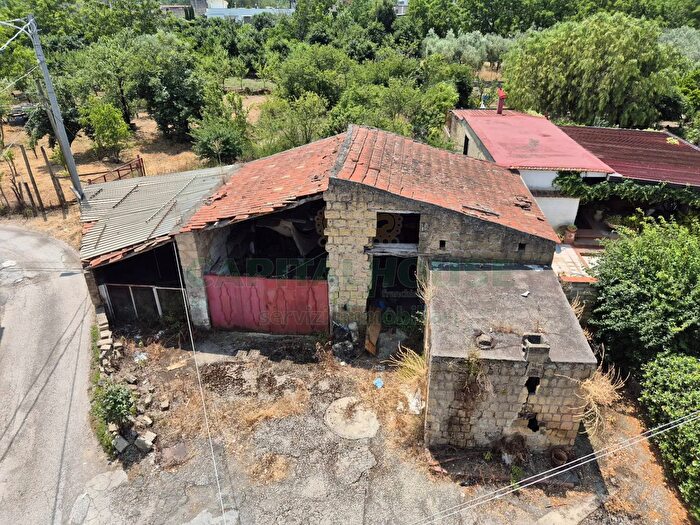 Casa quadrilocale in vendita in Via Matarazzo, Somma Vesuviana