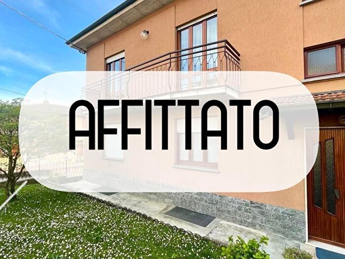 Appartamento trilocale in affitto in Via Monte Confinale, Varese