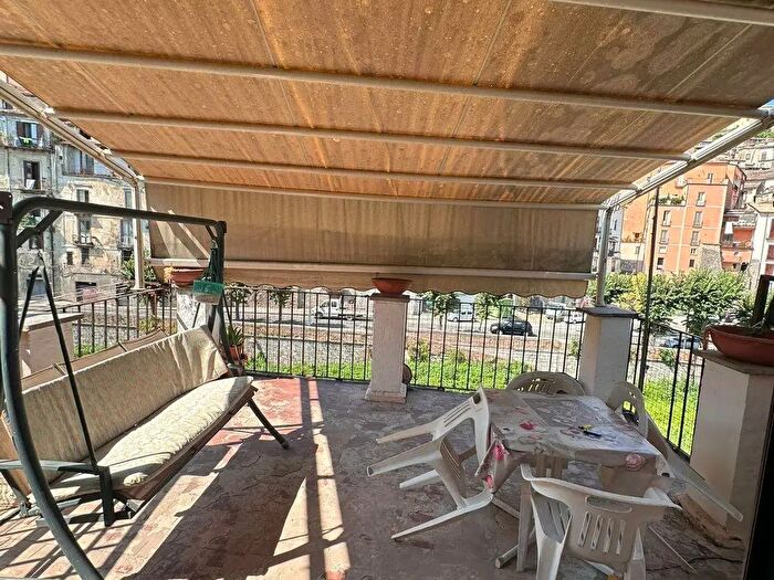 Appartamento quadrilocale in vendita in Via Giuseppe Marini Serra, Cosenza