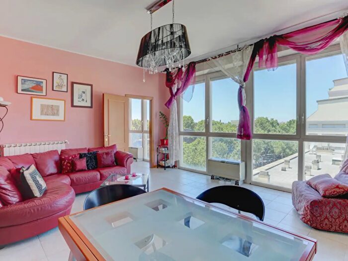 Appartamento con 5 locali in vendita in Via Casilina, Roma