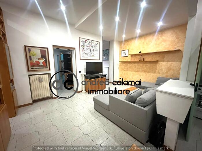 Appartamento quadrilocale in vendita in Piazza Ciardi, Prato