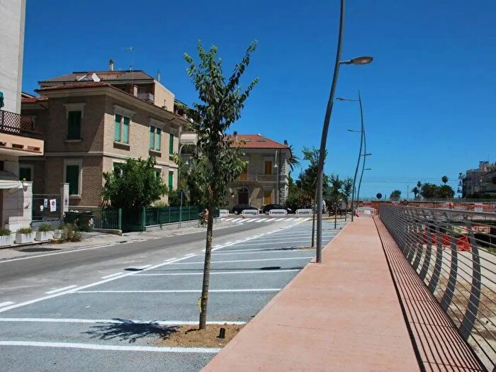 Appartamento trilocale in vendita in Via Gino Moretti, San Benedetto Del Tronto