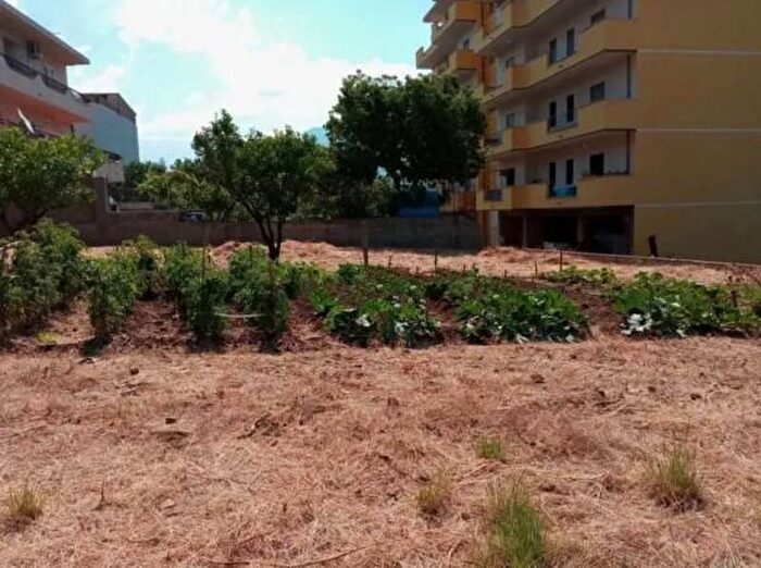 Appartamento quadrilocale in vendita in Via delle Mimose, Reggio Calabria