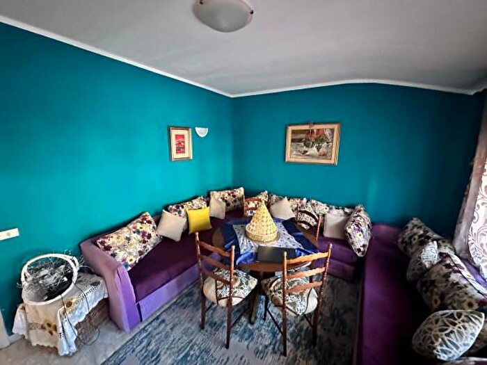 Casa quadrilocale in vendita in Via San Benedetto, Assisi