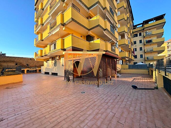 Appartamento quadrilocale in affitto in Via Della Resistenza, Lincoln, Caserta