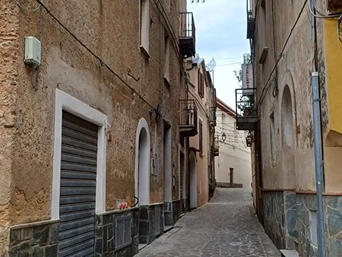 Appartamento quadrilocale in vendita in Via Pellegrino V, Camerota