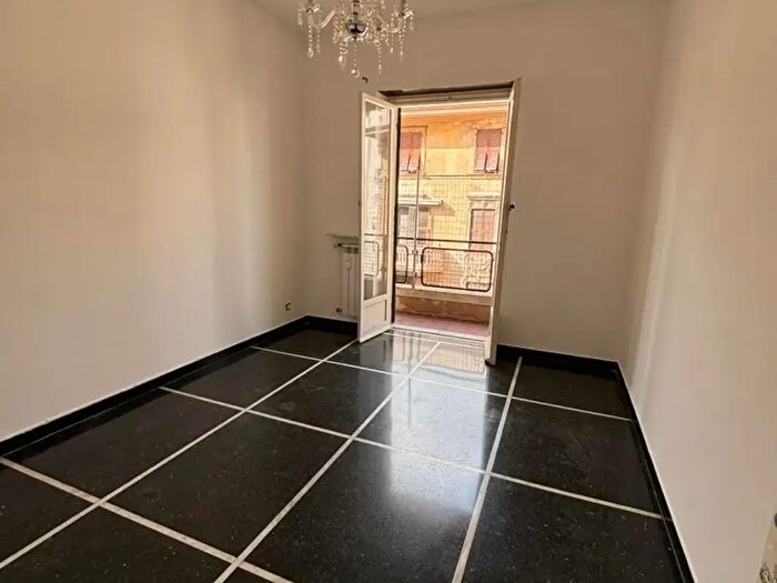 Appartamento quadrilocale in vendita in Corso De Stefanis, Genova