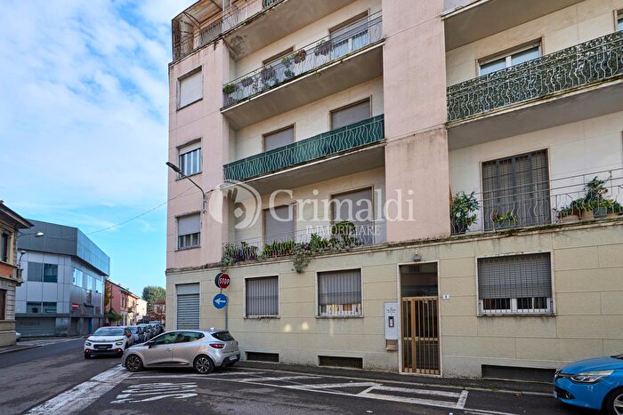 Appartamento trilocale in vendita in Via San Michele del Carso, Lissone