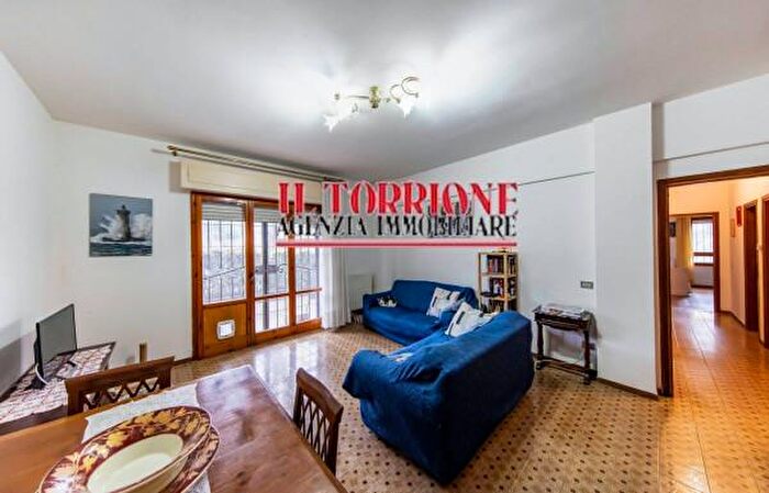 Appartamento quadrilocale in vendita in Via Giovanni Amendola, Pescia