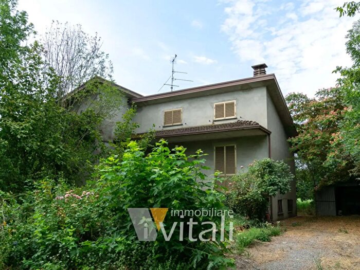 Casa quadrilocale in vendita in Via Zappellazzo, Cadeo