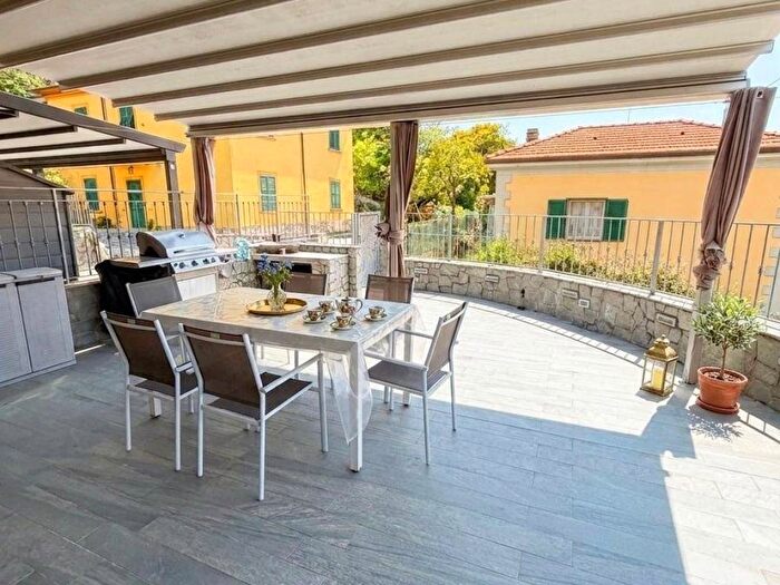 Appartamento con 5 locali in affitto in Via Ugo Botti, Muggiano Porto Lotti, La Spezia