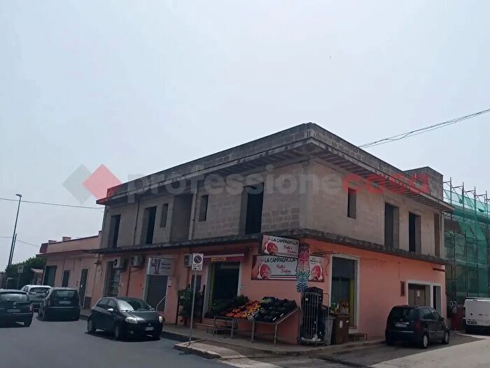 Appartamento con 8 locali in vendita in Via Bruno Buozzi, Manduria