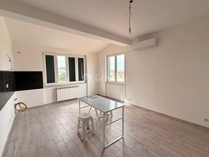 Appartamento trilocale in affitto in Via Fondi, Nettuno