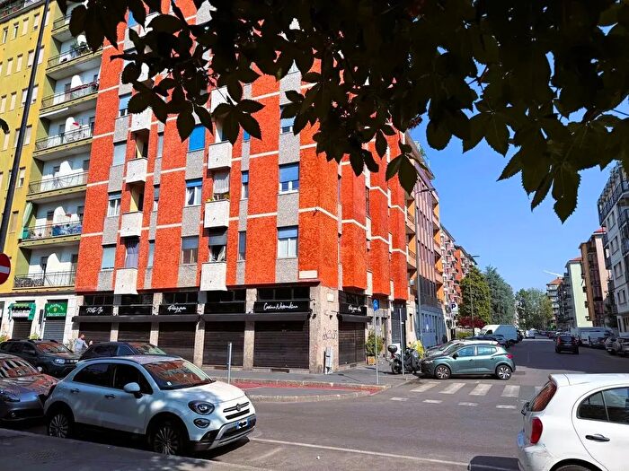 Appartamento monolocale in vendita in Via dei Tulipani, Milano
