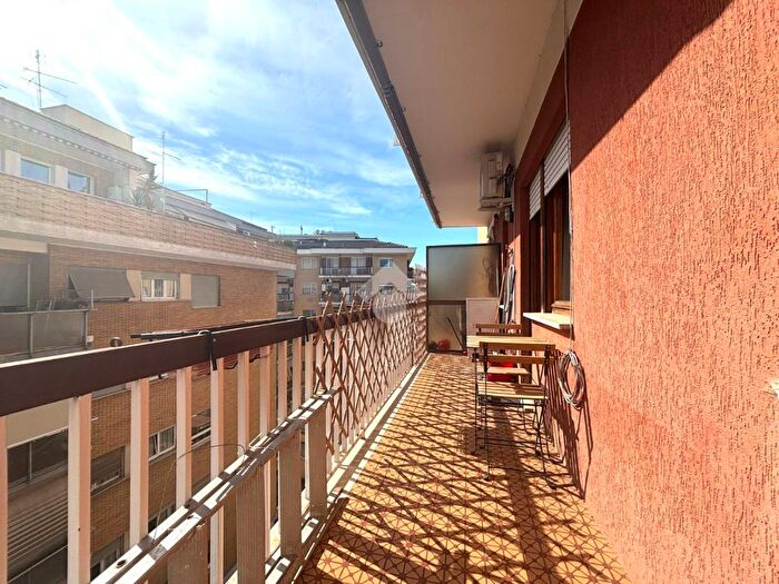 Appartamento monolocale in vendita in Via Conca dOro, Roma