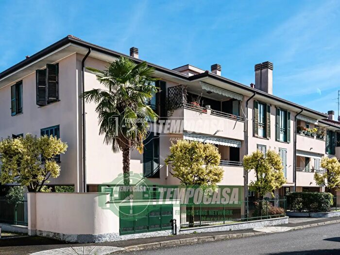 Appartamento trilocale in vendita in Via Diaz, Nerviano