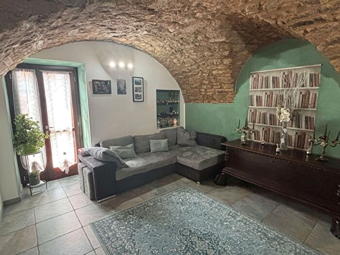 Casa con 10 locali in vendita in Borgata Franchini, Cumiana