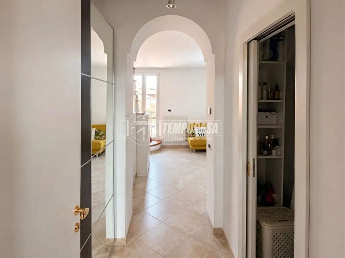 Appartamento trilocale in vendita in Via Bettinetti, Rho