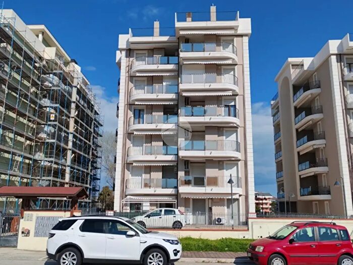 Appartamento bilocale in vendita in Via Ercole Falò, Alba Adriatica