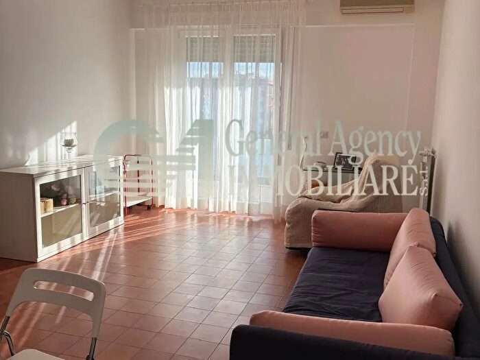 Appartamento trilocale in affitto in Via Canton Ingenito, Roma