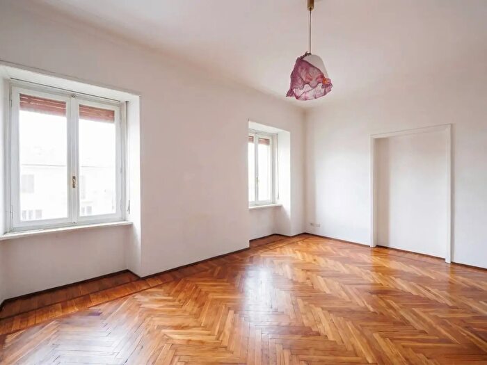 Appartamento con 6 locali in vendita in Via Cavour, Torino