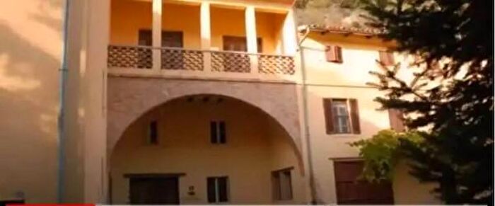 Casa monolocale in vendita in Piazza Umberto I, Foligno