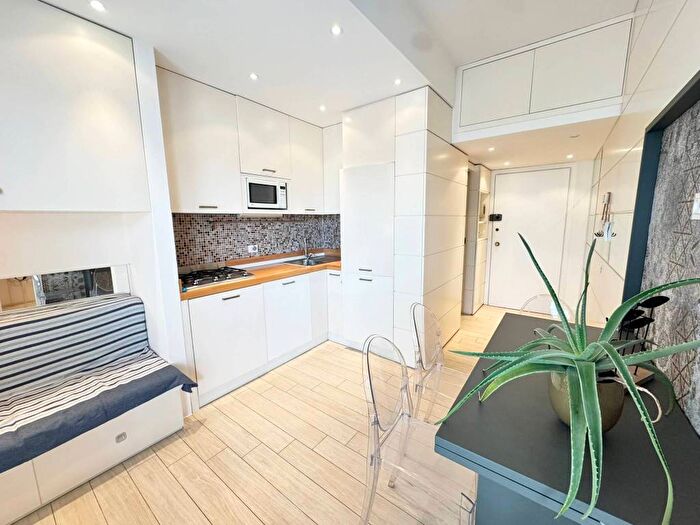 Appartamento bilocale in affitto in Via Privata Lombardia, Muretto di Alassio Stazione Corso Marconi, Alassio