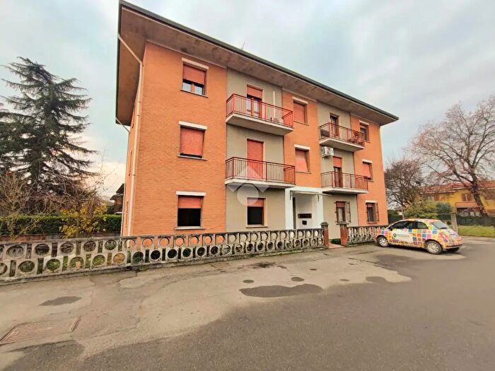 Appartamento quadrilocale in vendita in Largo Aldo Moro, Viguzzolo