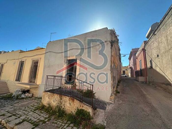 Casa bilocale in vendita in Via Vincenzo Bellini, Ispica