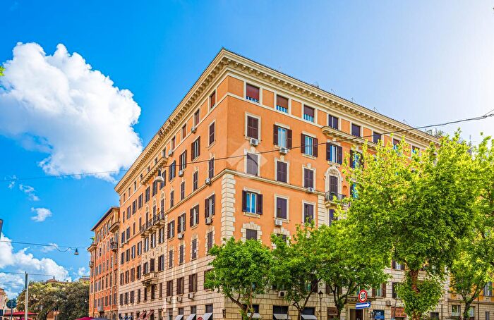 Appartamento bilocale in vendita in Via Crescenzio, Roma