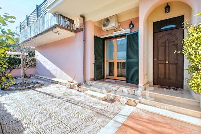 Casa quadrilocale in vendita in Via Pisoniano, Guidonia Montecelio