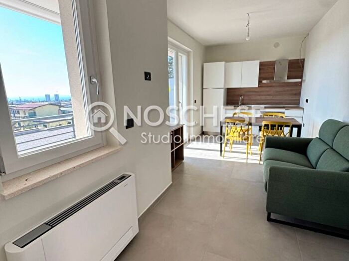 Appartamento trilocale in affitto in Via Fuorni, Zona Industriale San Leonardo, Salerno