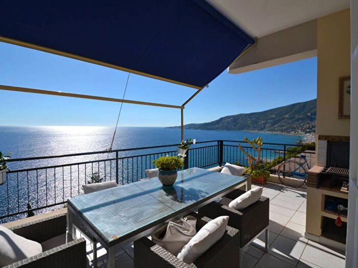 Casa trilocale in affitto in Ospedaletti