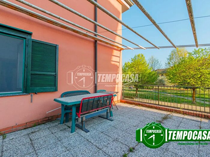 Appartamento trilocale in vendita in Via San Pertini, Noviglio