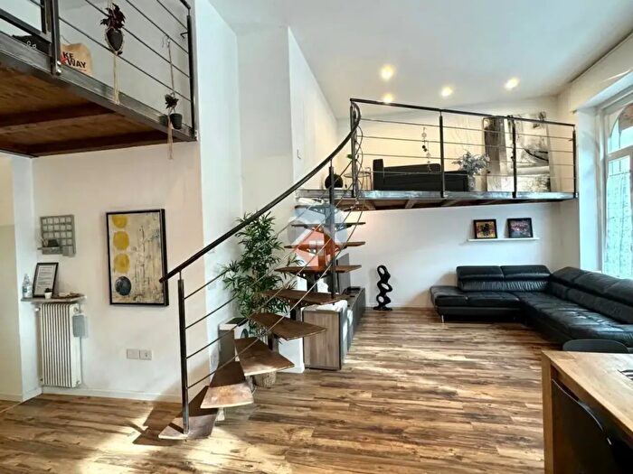 Appartamento trilocale in vendita in Via Fogolari, Rovereto