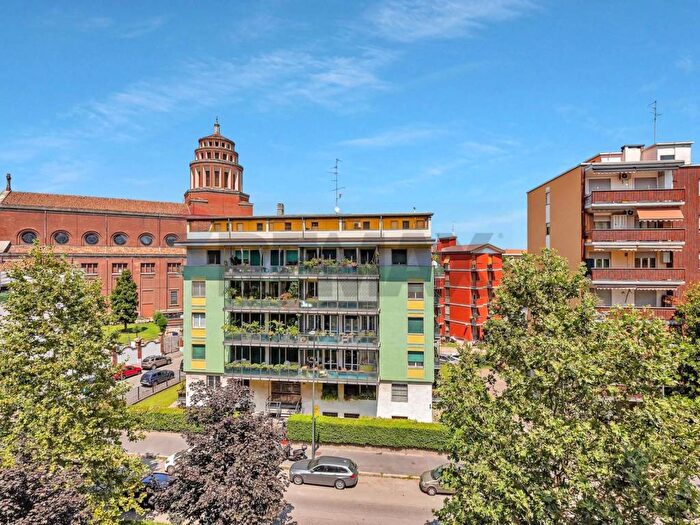 Case in Vendita e in Affitto - 3