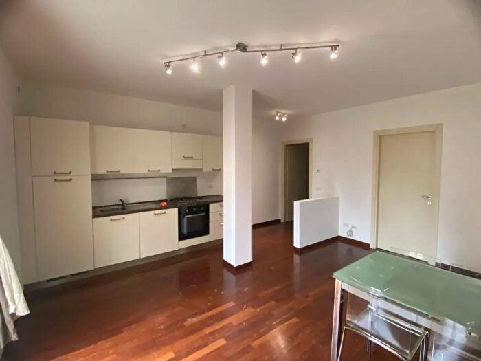 Appartamento bilocale in vendita in Via Emilio Ottolenghi, Piacenza