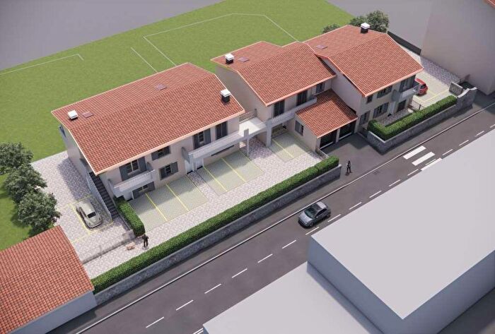 Appartamento trilocale in vendita in Via Redi, Arezzo