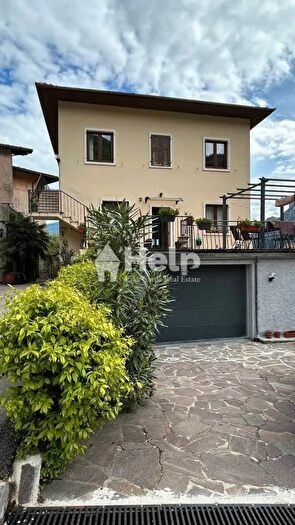 Casa con 6 locali in vendita in Tenno, Tenno