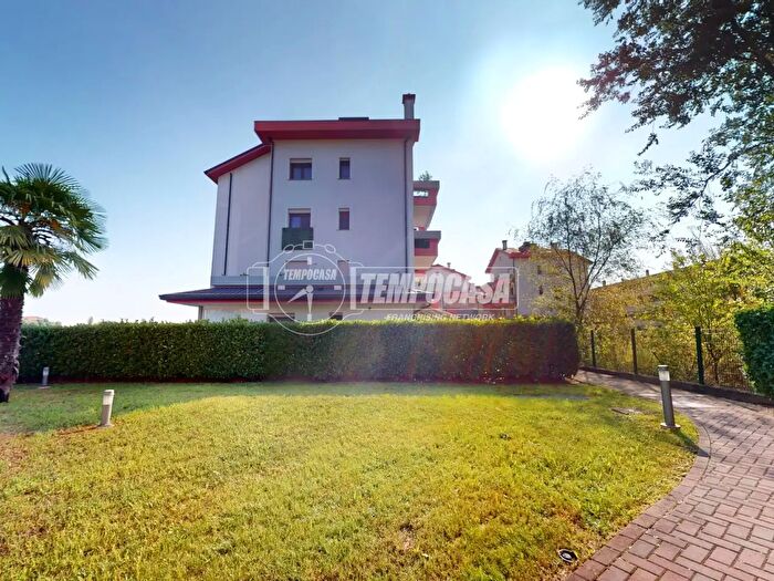 Appartamento monolocale in vendita in Via Novegro, Segrate