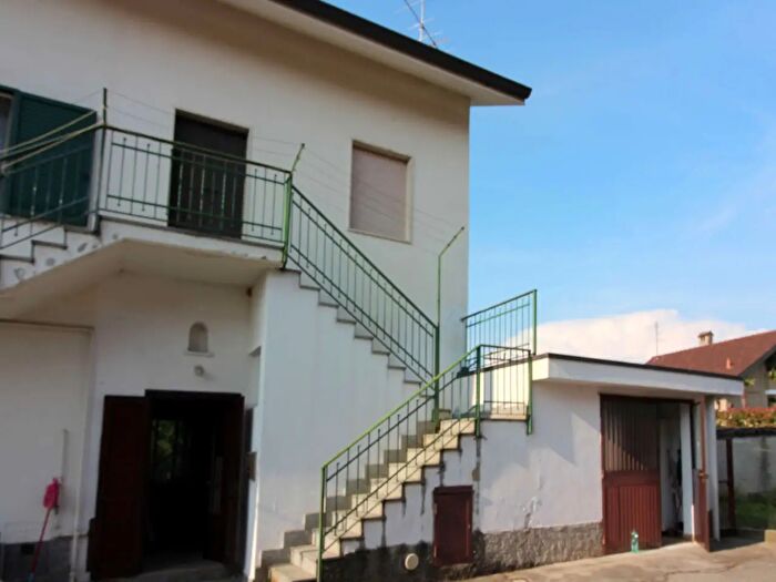 Appartamento bilocale in vendita in Via Dante, Roncello